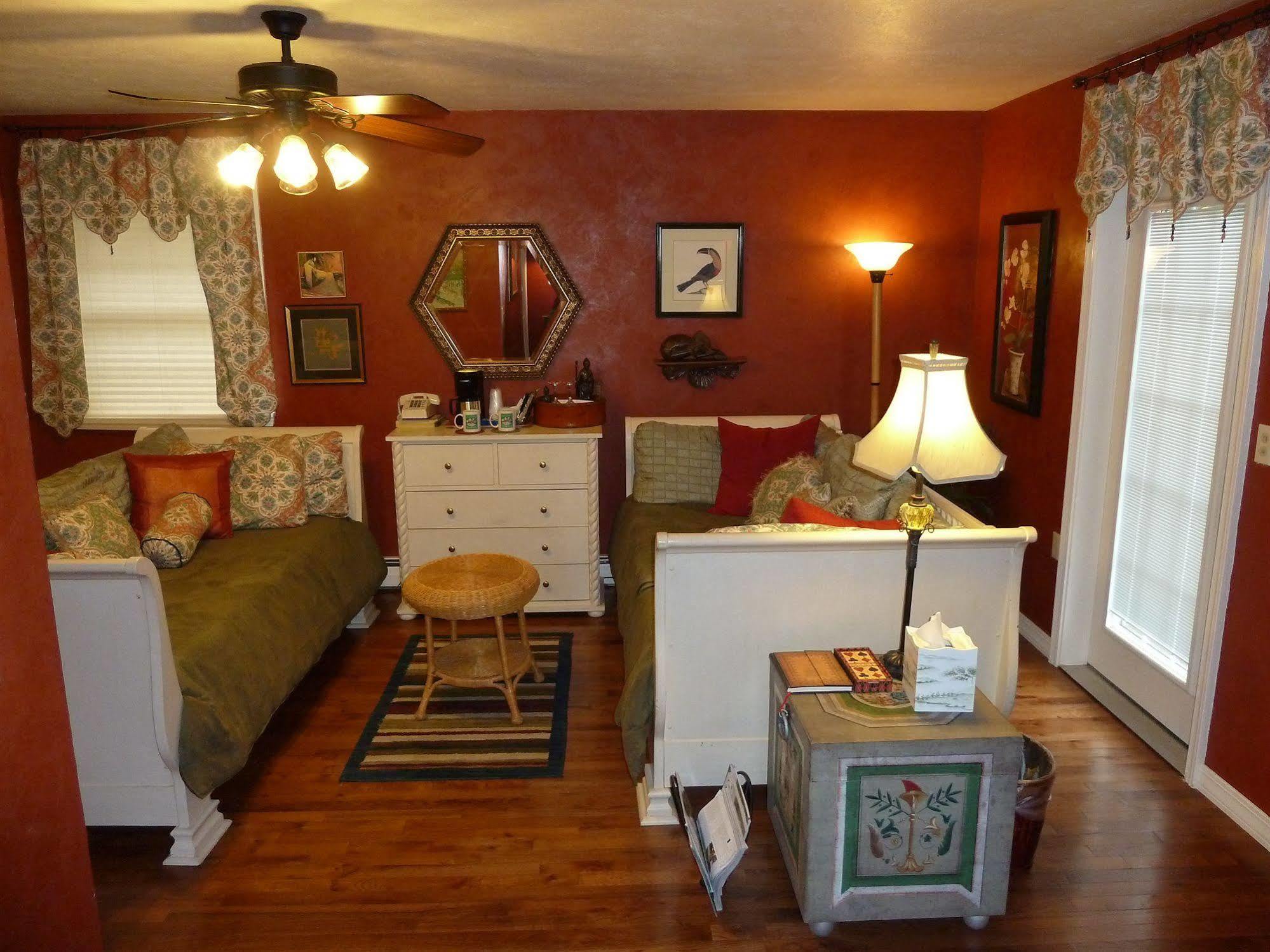 Bad Rock Bed And Breakfast Inn Columbia Falls Εξωτερικό φωτογραφία