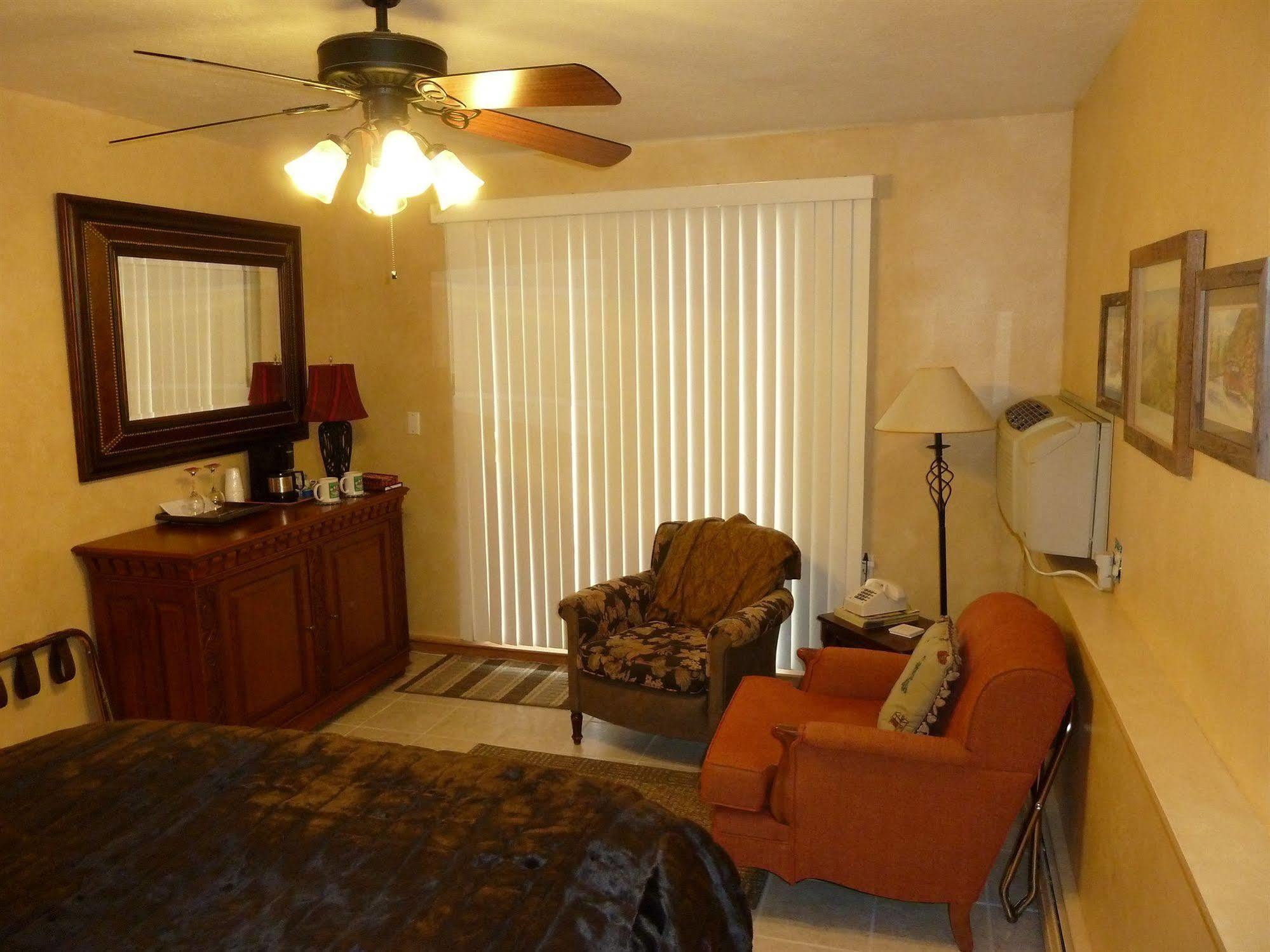Bad Rock Bed And Breakfast Inn Columbia Falls Εξωτερικό φωτογραφία
